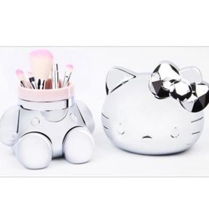 SEPHORA-Hello Kitty Brush Holder